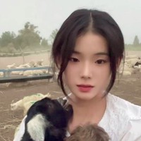 Mengenai videonya yang viral, Huiran mengatakan, Mungkin ada kontras yang mencolok antara penampilanku yang kurus dan videoku sebagai tukang jagal, video itu langsung viral, ujarnya dilansir Hanan Economic News.Foto: Dok. Douyin