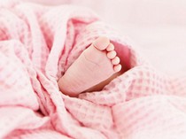 Geger Warga di Majene Temukan Bayi Dalam Kardus di Depan Rumah