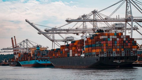 Ilustrasi untuk impor atau ekspor.