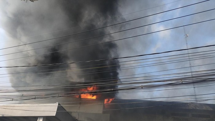 JNE Pekapuran Depok Kebakaran JNE Pekapuran Depok Kebakaran