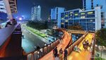 JPO Karet Sudirman Memang Asyik untuk Hunting Foto