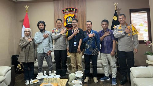 Kapolda Bali Inspektur Jenderal (Irjen) Putu Jayan Danu Putra menerima kunjungan dari detikBali di Ruang Kapolda, Senin (12/9/2022).