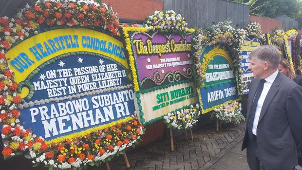 Karangan Bunga untuk Ratu Elizabeth dari Menhan RI Prabowo Subianto (Dok Kemenhan)