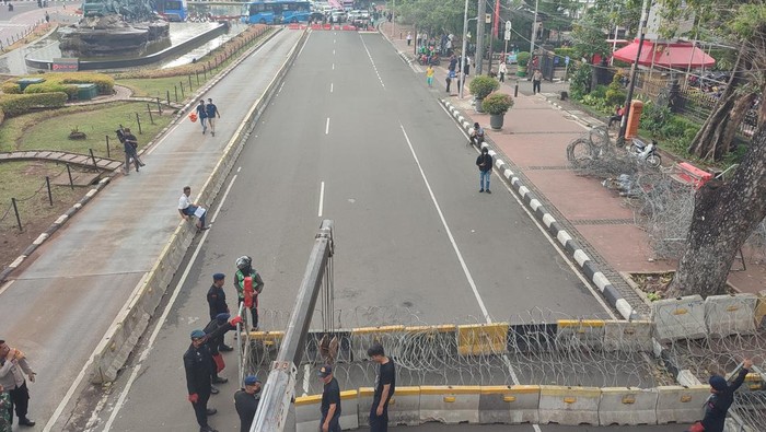Lalu lintas arah Istana mulai ditutup jelang demo (Rizky/detikcom)