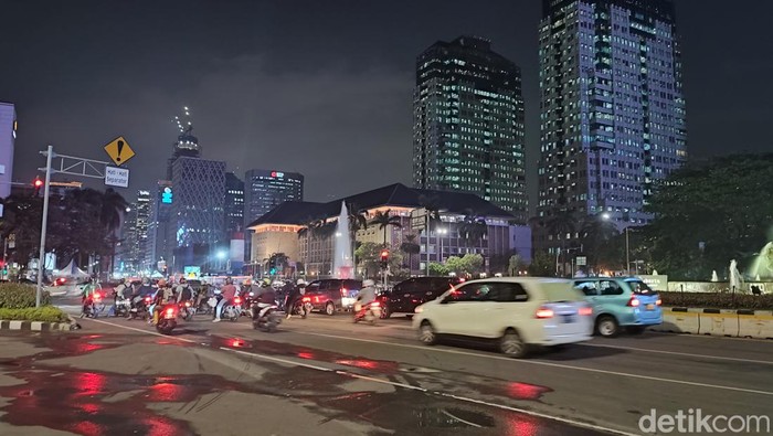 Lalu lintas di Patung Kuda kembali normal