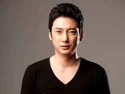 Profil Lee Sang Bo Aktor Korea Ditemukan Meninggal Dunia