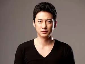 Profil Lee Sang Bo Aktor Korea Ditemukan Meninggal Dunia