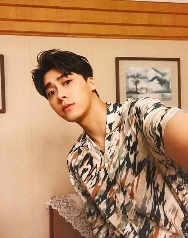 Kini bahkan nama Li Yifeng telah dihapus di China. Begitu juga dengan Gelar ‘Aktor Terbaik di Tiongkok’ yang telah dicabut oleh Huading Awards.  Foto: dok. Instagram/@liyifengofficial