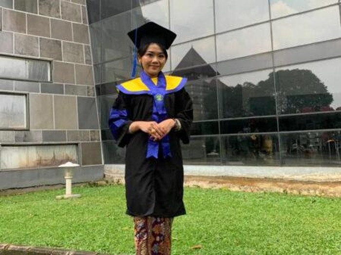 Mahasiswi UI Ida Ayu Sandang Gelar Doktor di Usia 26 Tahun