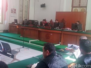 Hakim Tolak Eksepsi Eks Kasatpol PP Makassar Terdakwa Pembunuh Pegawai Dishub