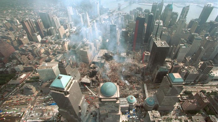 Mengenang Tragedi 9/11, Teror Terburuk Dalam Sejarah AS An aerial view of the NYC Custom house and surrounding area. (Photo by: HUM Images/Universal Images Group via Getty Images)