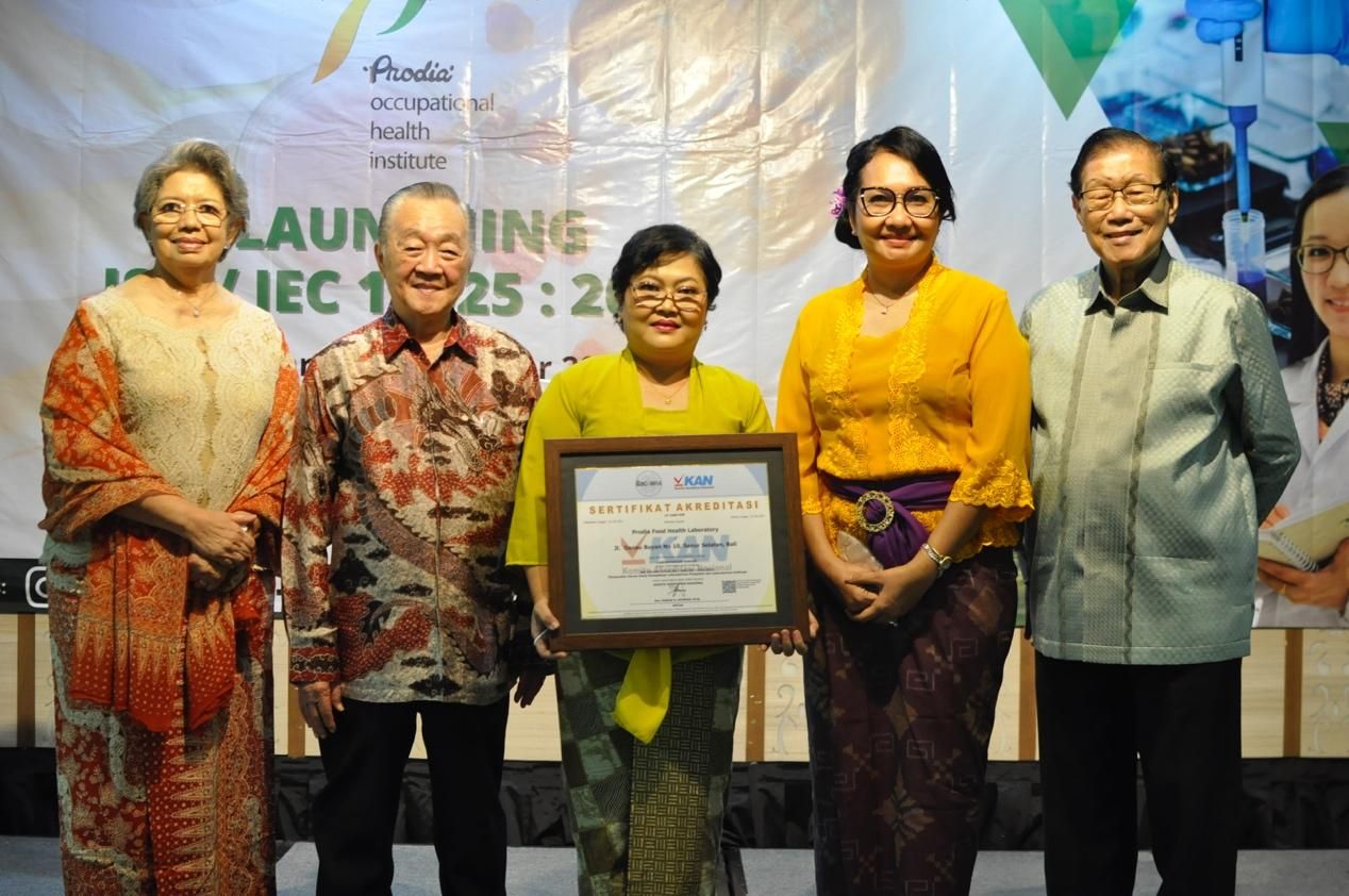 Endang Hoyaranda (Komisaris Prodia OHI & Direktur Utama Prodia), Andi Wijaya (Komisaris & Founder Prodia Group), Jeanny, Bertha Pangaribuan, Gunawan PS (Komisaris & Founder Prodia Group
