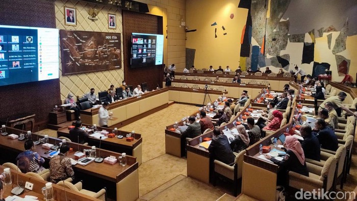 Rapat di Komisi II DPR, Senin (12/9/2022). (Nahda Rizki Utami/detikcom).