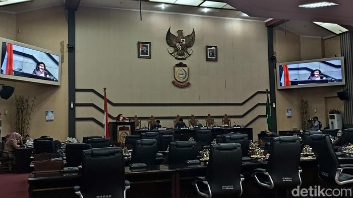 Rapat Paripurna DPRD Kota Makassar. (Nurul Istiqamah/detikSulsel)