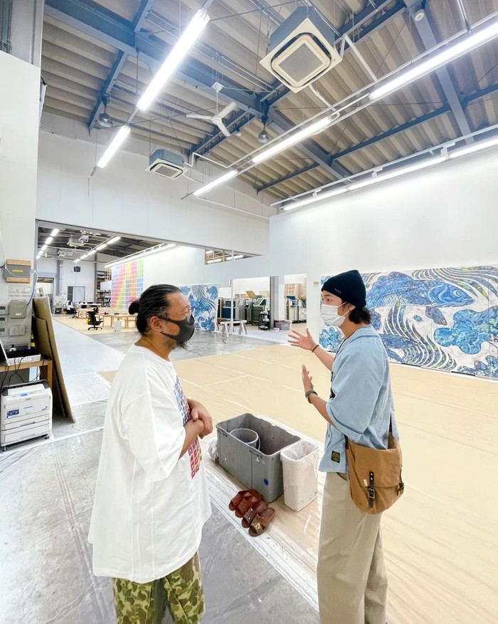 RM BTS Main ke Studio Takashi Murakami, Fotonya Artsy Semua! RM BTS Main ke Studio Takashi Murakami, Fotonya Artsy Semua!
