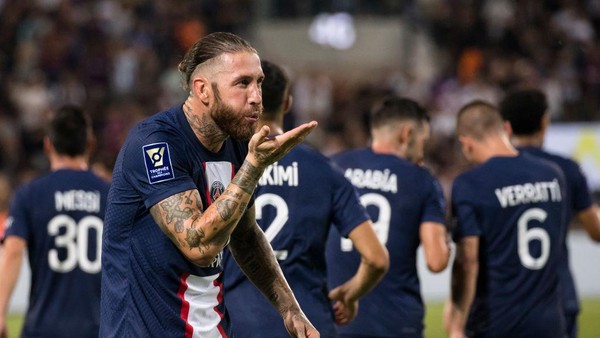 Sergio Ramos Main, PSG Nggak Pernah Kalah!