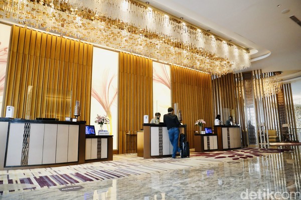 The Westin Jakarta adalah hotel tertinggi Indonesia. Alamatnya di jalan H.R Rasuna Said, No.Kav C-22A, Jakarta Selatan. (Rengga Sancaya/detikFoto) The Westin Jakarta adalah hotel tertinggi Indonesia. Alamatnya di jalan H.R Rasuna Said, No.Kav C-22A, Jakarta Selatan. (Rengga Sancaya/detikFoto)