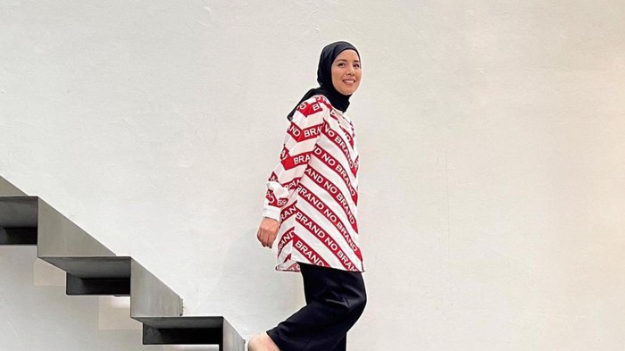 Tya Ariestya berhasil menurunkan berat badan hingga puluhan kilogram.