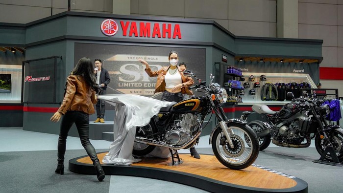 Yamaha SR400 Yamaha SR400 Black Gold Edition di Thailand
