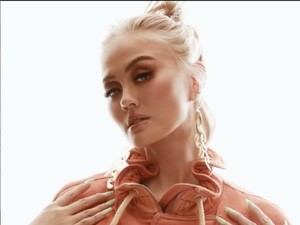 Agnez Mo Soroti Fenomena Viral dengan Cara Bodoh dan Lupa Berproses