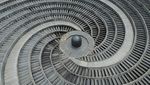 Air Mancur Spiral di China Kini Mengering, Terlihat Fotojenik