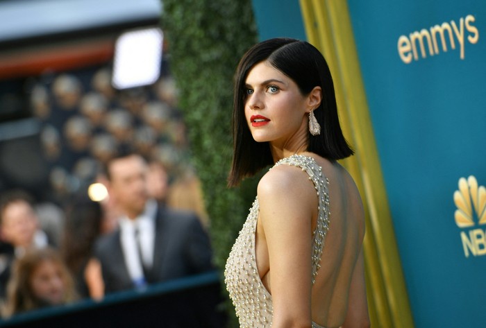 Alexandra Daddario LOS ANGELES, CALIFORNIA - SEPTEMBER 12: Alexandra Daddario attends the 74th Primetime Emmys at Microsoft Theater on September 12, 2022 in Los Angeles, California. (Photo by Momodu Mansaray/Getty Images)