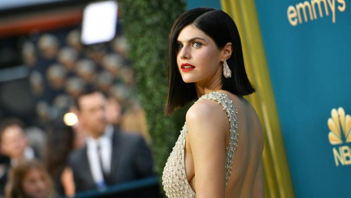 LOS ANGELES, CALIFORNIA - SEPTEMBER 12: Alexandra Daddario attends the 74th Primetime Emmys at Microsoft Theater on September 12, 2022 in Los Angeles, California. (Photo by Momodu Mansaray/Getty Images)