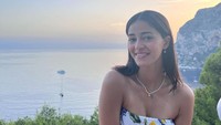 Ananya Panday dikenal setelah main di Student of the Year 2 (2019). Dia membintangi dua film di tahun 2022 ini yakni Gehraiyaan dan Liger. (Foto: dok. Instagram ananyapanday) 