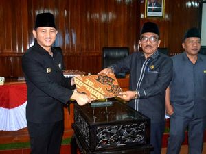Bupati Trenggalek Pastikan Atasi Jalan Jeglongan Sewu Lewat APBD-P