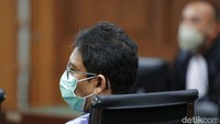 Dalam sidang ini, duduk sebagai terdakwa adalah eks Direktur Jenderal Perdagangan Luar Negeri Kementerian Perdagangan RI Indra Sari Wisnu Wardhana dkk.