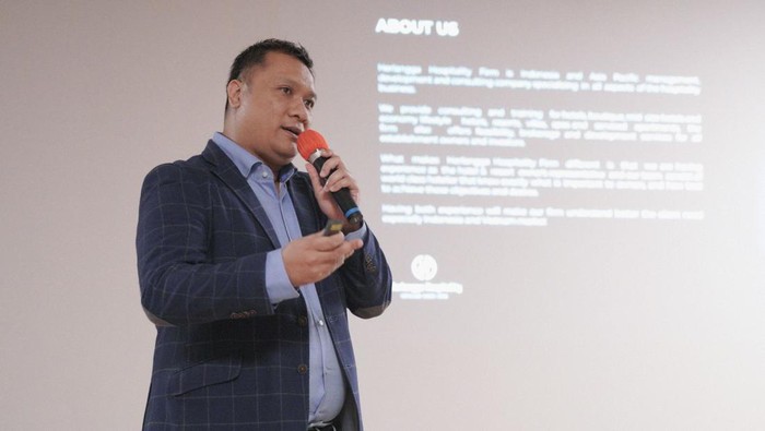 Erick Herlangga selaku pemilik klub basket Louvre kembali lagi ke dunia perhotelan