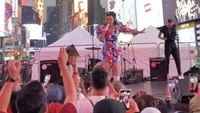 Fitri Carlina bergoyang di atas panggung. Foto: Instagram Nagaswara
