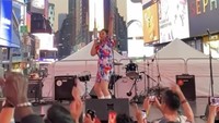 Aksi Fitri Carlina itu adalah untuk acara Indopop Movement II. Foto: Instagram Nagaswara