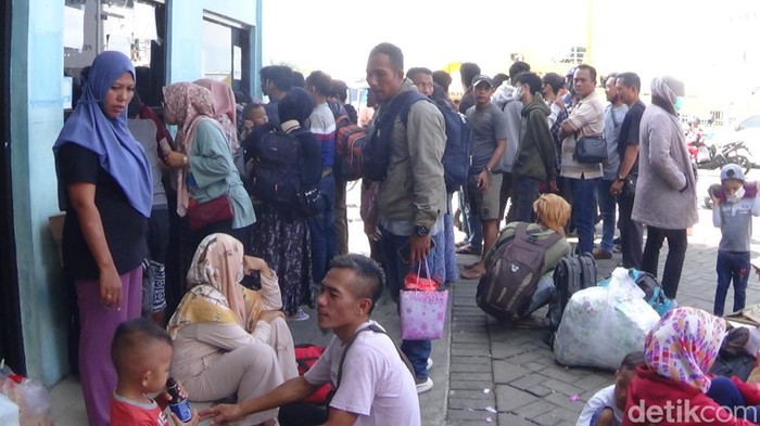 harga tiket kapal di pelabuhan kalianget naik