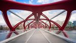 8 Jembatan dengan Desain Super Keren, Bawaannya Pengen Selfie