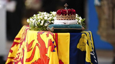 Jenazah Ratu Elizabeth Disemayamkan di Katedral St Giles