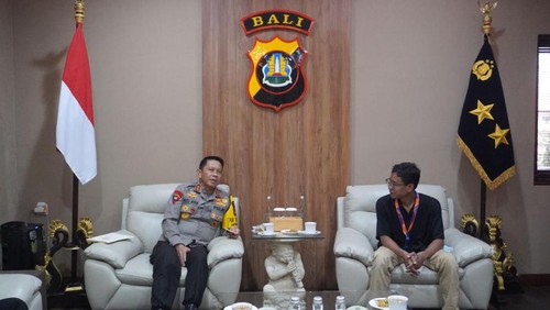 Kapolda Bali Irjen Putu Jayan Danu Putra saat menerima audiensi detikBali, Senin (12/9/2022).