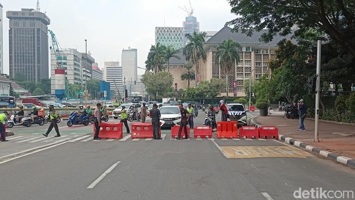 Lalin Arah Istana Ditutup Jelang Demo BBM