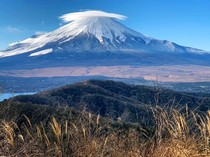 Pendaki Bersandal-Perlengkapan Tak Memadai Dilarang Naik Gunung Fuji