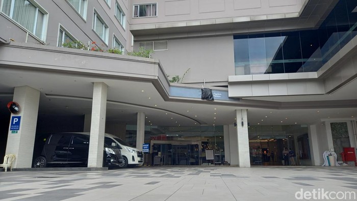 Ibis Malioboro Hotel Ditutup setelah masa kerjasama dengan Pemda DIY berakhir. Sedangkan Mall Malioboro tetap beroperasi. Selasa (13/9/2022)