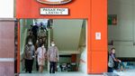 Momen Hironori Kamezawa Lawatan ke Pasar Pagi Mangga Dua