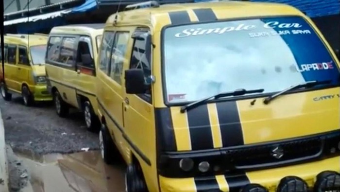 Mobil angkot di Parepare, Sulawesi Selatan (Sulsel).