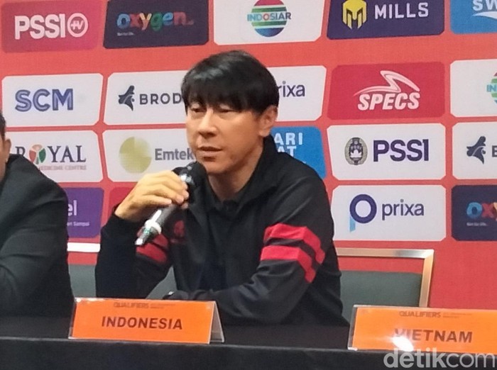 Pelatih Timnas Shin Tae Yong