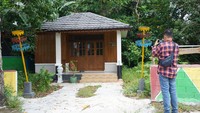 Para wisatawan lokal maupun internasional dan masyarakat bisa menikmati keindahan wisata di KEK Tanjung Kelayang dengan tinggal di Sarhunta atau homestay yang dibangun Kementerian PUPR lengkap dengan fasilitas penginapan.
