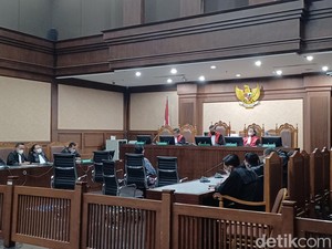 Eksepsi 5 Terdakwa Ditolak, Sidang Kasus Minyak Goreng Lanjut Pembuktian