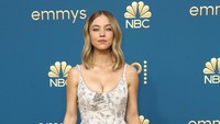 Sydney Sweeney merupakan bintang Euphoria yang ditayangkan di HBO. Foto: AFP via Getty Images/ROBYN BECK