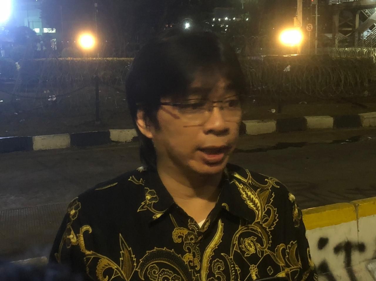 Tenaga Ahli Utama KSP Deputi IV Yohanes Joko, di Patung Kuda, Jakarta usai demo tolak BBM naik, bubar.