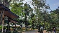 Urban Forest Cipete ini dilengkapi dengan kafe yang siap memanjakan perut traveler. Foto: Putu Intan/detikcom