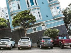 10 Foto Ilusi Optik yang Menipu Mata, Harus Fokus Melihatnya