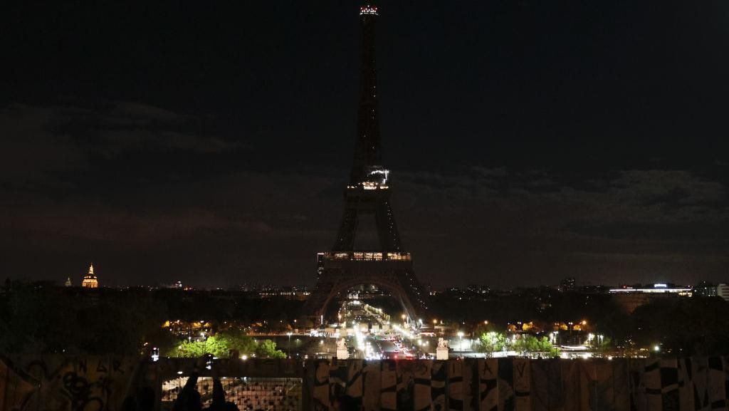 Gara-gara Rusia, Menara Eiffel Jadi Korban, Kok Bisa?